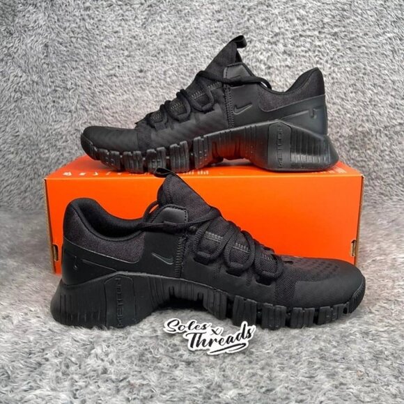 Nike Free Metcon 5 Women Size 6 Black Workout DV3950-004 - Picture 2 of 8